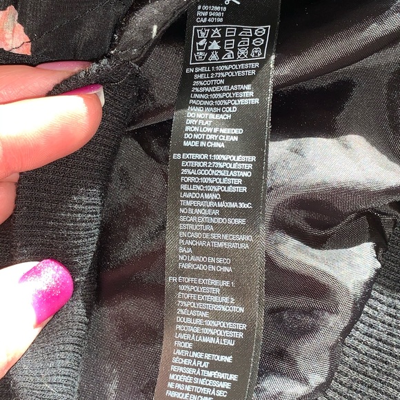 Forever 21 Floral Print Jacket - Picture 4 of 4